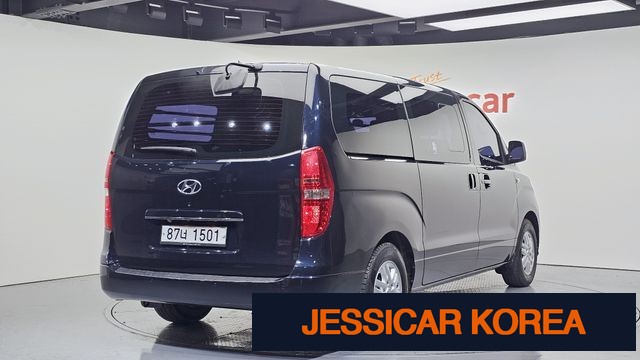 2021 Hyundai The New Grand Starex - Thumbnail 4