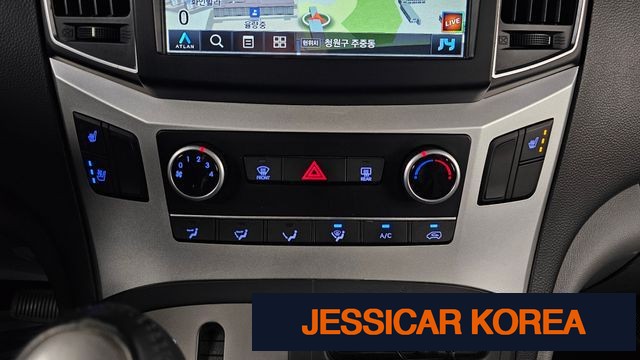 2021 Hyundai The New Grand Starex - Thumbnail 18