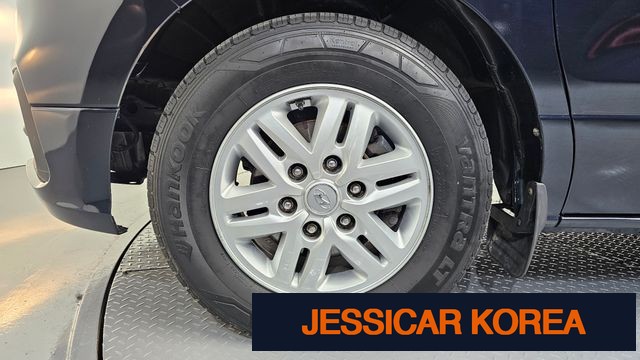 2021 Hyundai The New Grand Starex - Thumbnail 19