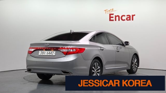 2011 Hyundai Grandeur HG - Thumbnail 8