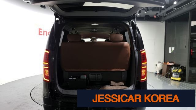 2016 Hyundai Grand Starex - Thumbnail 15