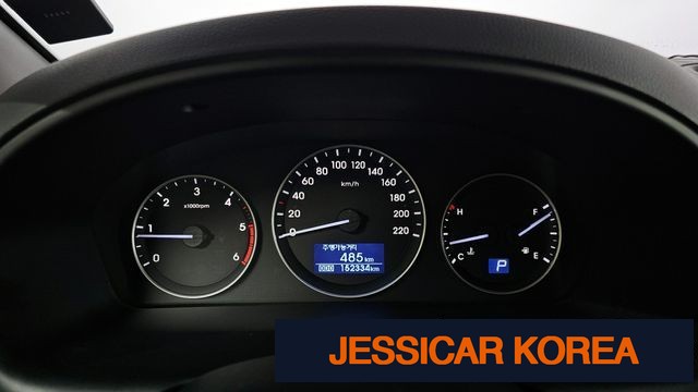 2017 Hyundai Grand Starex - Thumbnail 2