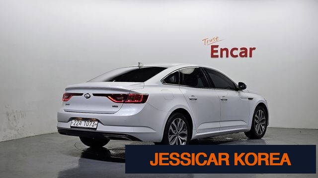 2017 Renault Korea SM6 - Thumbnail 5