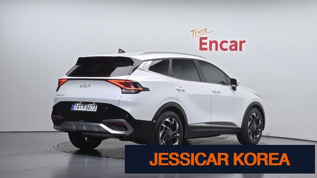 2023 Kia Sportage 5th Gen - Thumbnail 3