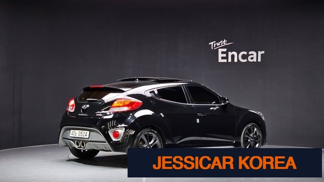 2016 Hyundai The New Veloster - Thumbnail 2