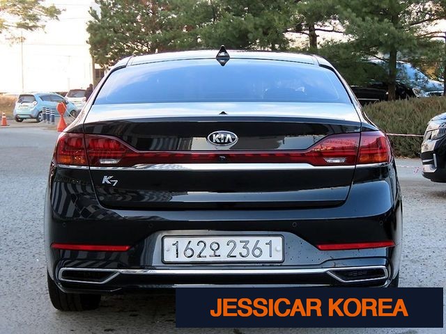 2020 Kia K7 Premier - Thumbnail 11