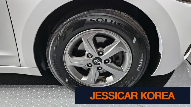 2016 Hyundai Avante AD - Thumbnail 17