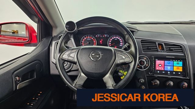 2015 KG Mobility Korando Sports - Thumbnail 11