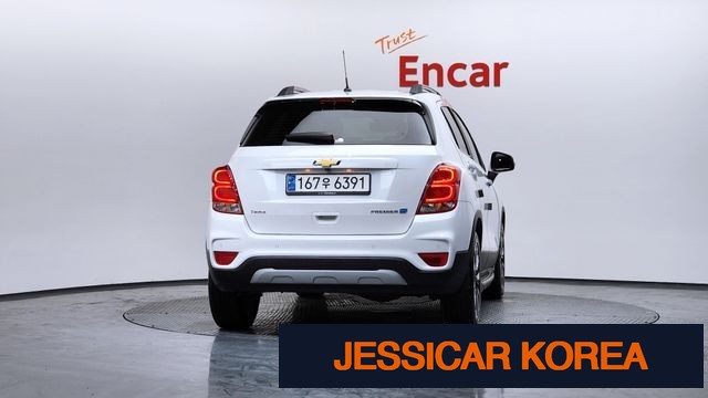 2020 Chevrolet The New Trax - Thumbnail 3