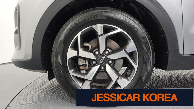 2020 Kia Sportage the bold - Thumbnail 3