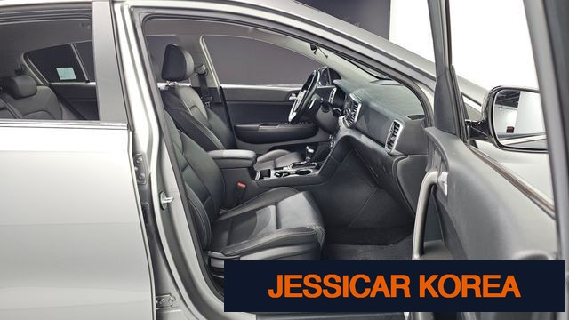 2020 Kia Sportage the bold - Thumbnail 11