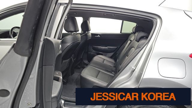2020 Kia Sportage the bold - Thumbnail 14