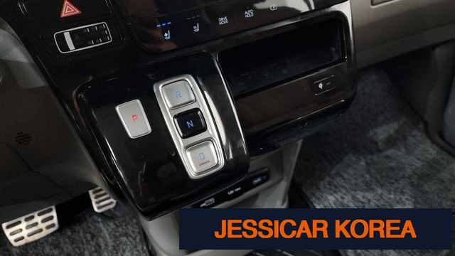 2022 Hyundai Staria - Thumbnail 15
