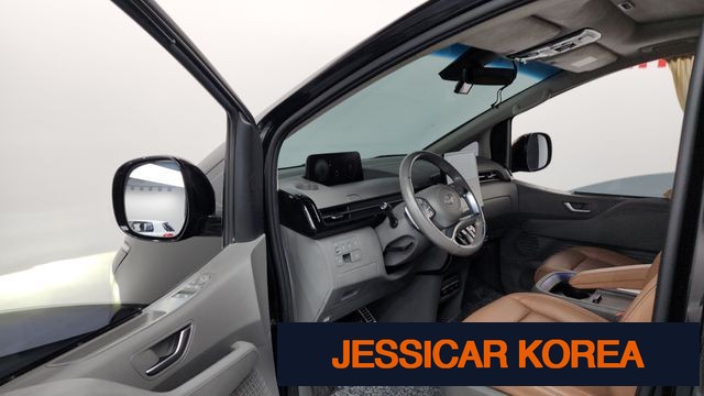 2022 Hyundai Staria - Thumbnail 18