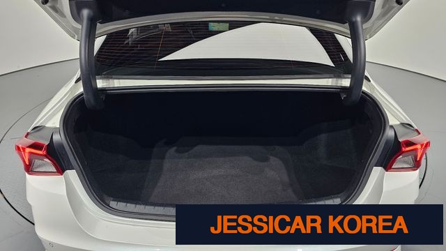 2023 Kia K5 Hybrid 3rd Generation - Thumbnail 3
