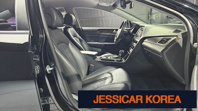 2016 Hyundai LF Sonata - Thumbnail 8