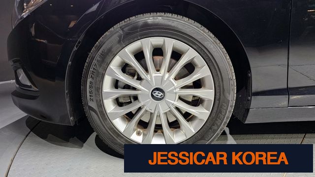 2016 Hyundai LF Sonata - Thumbnail 10