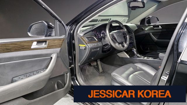 2016 Hyundai LF Sonata - Thumbnail 12