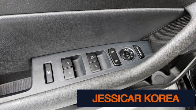 2016 Hyundai LF Sonata - Thumbnail 13