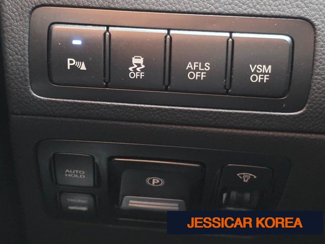 2010 Hyundai Equus (new model) - Thumbnail 2