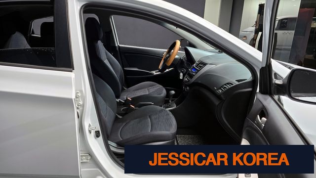 2015 Hyundai Accent (new model) - Thumbnail 14