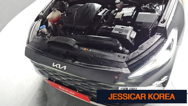 2023 Kia K8 - Thumbnail 9