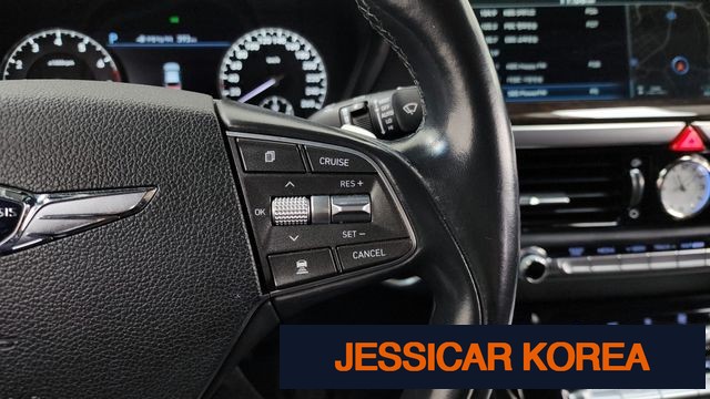 2016 Genesis EQ900 - Thumbnail 6
