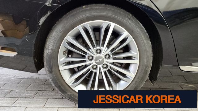 2016 Genesis EQ900 - Thumbnail 9
