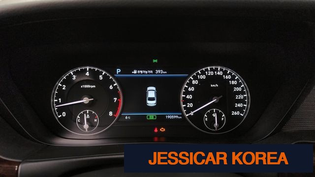 2016 Genesis EQ900 - Thumbnail 10