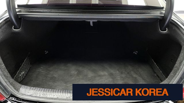2016 Genesis EQ900 - Thumbnail 16