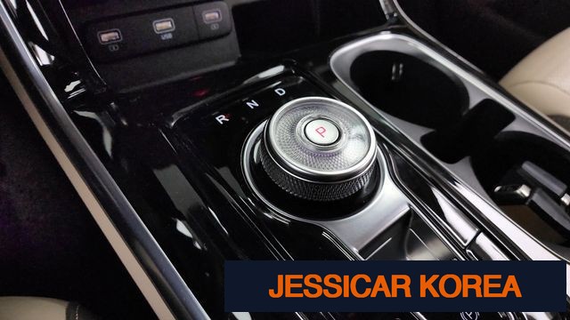 2021 Kia Carnival 4th Gen - Thumbnail 3