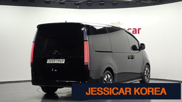 2024 Hyundai Staria - Thumbnail 6
