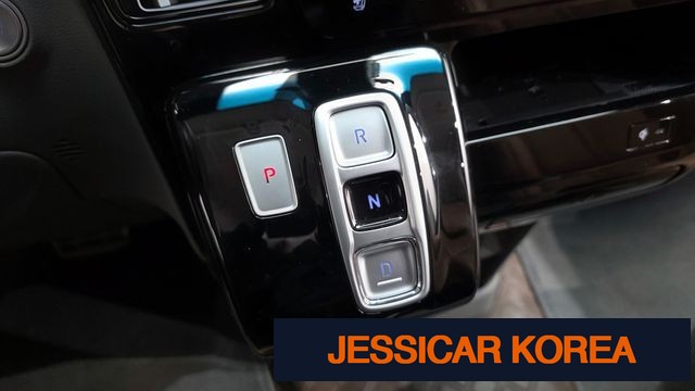 2024 Hyundai Staria - Thumbnail 19