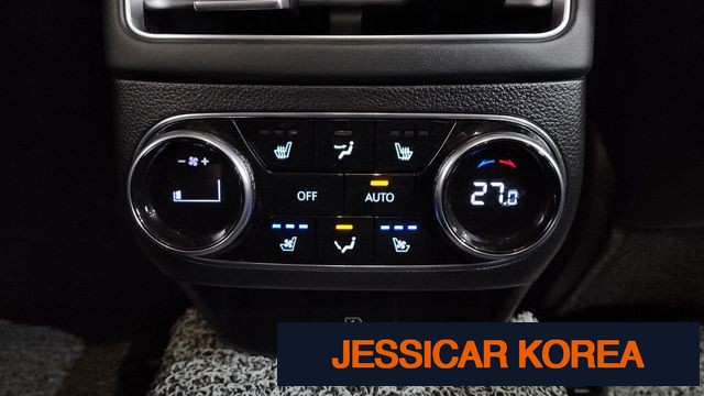 2022 Genesis GV70 - Thumbnail 19