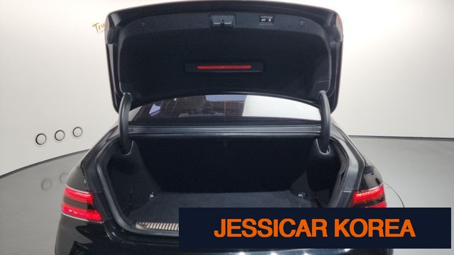 2019 Genesis G90 - Thumbnail 15