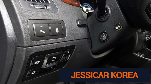 2012 Hyundai Equus (new model) - Thumbnail 4