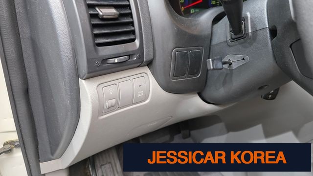 2011 Kia Carnival R - Thumbnail 5
