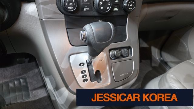 2011 Kia Carnival R - Thumbnail 7