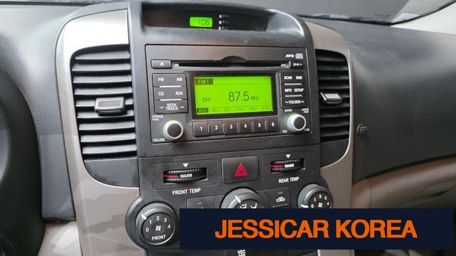 2011 Kia Carnival R - Thumbnail 19