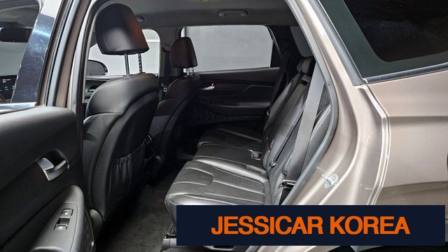 2019 Hyundai Santa Fe TM - Thumbnail 18