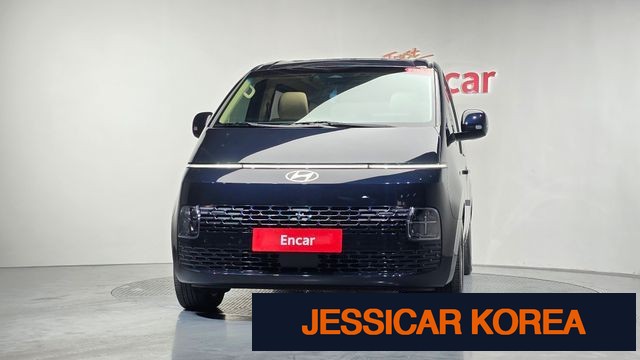 2025 Hyundai Staria - Thumbnail 9