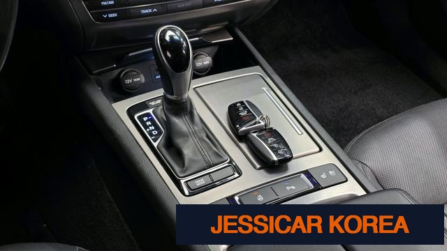 2014 Hyundai Genesis DH - Thumbnail 6