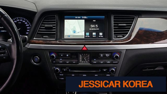 2014 Hyundai Genesis DH - Thumbnail 13