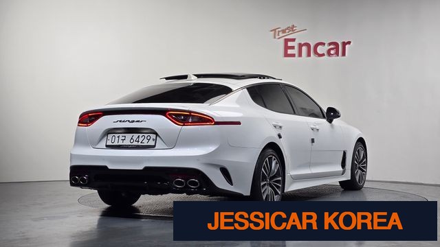 2018 Kia Stinger - Thumbnail 6