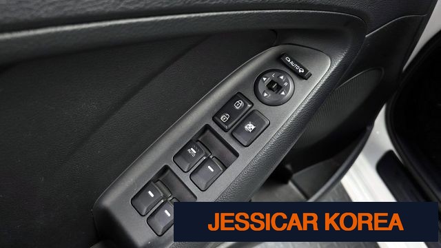 2013 Kia K3 - Thumbnail 20
