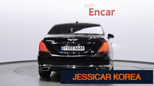 2018 Genesis EQ900 - Thumbnail 10