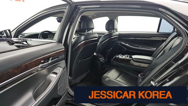 2018 Genesis EQ900 - Thumbnail 17
