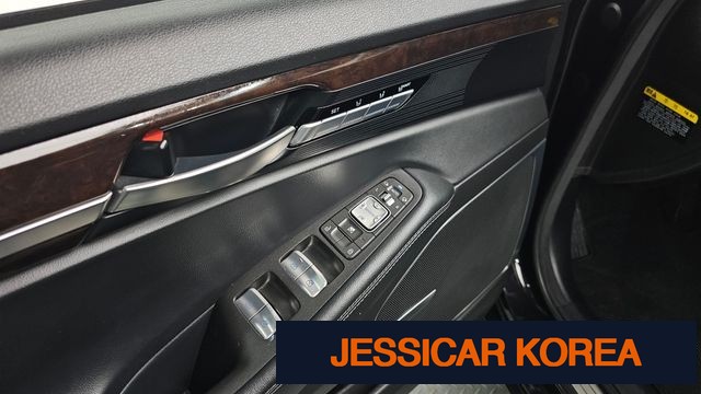2018 Genesis EQ900 - Thumbnail 20