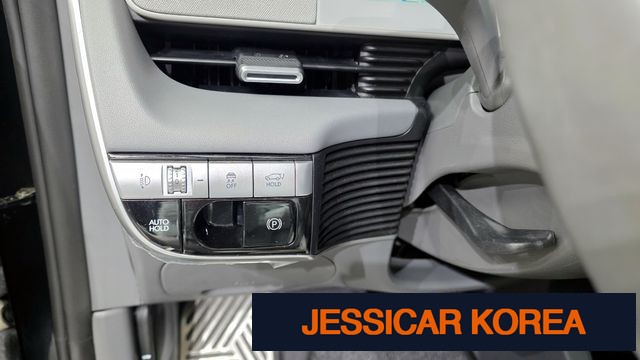 2022 Hyundai Ioniq 5 - Thumbnail 17