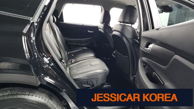 2021 Hyundai The New Santa Fe - Thumbnail 17